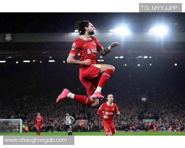 曼城与利物浦激战正酣实况回顾与精彩瞬间分析 曼城与利物浦激战正酣实况回顾与精彩瞬间分析